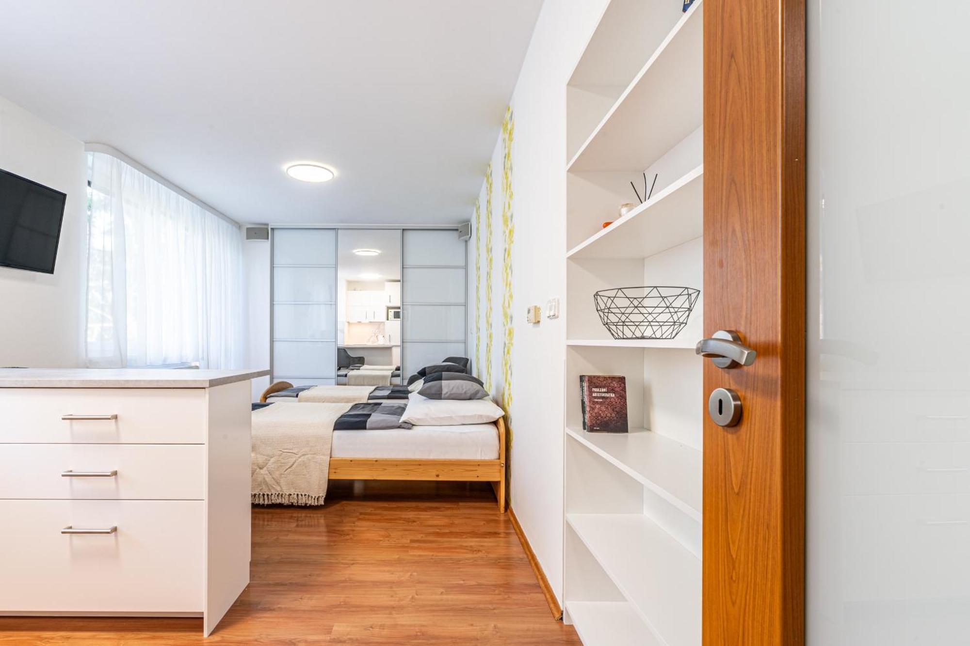 Apartment Komín Esterno foto