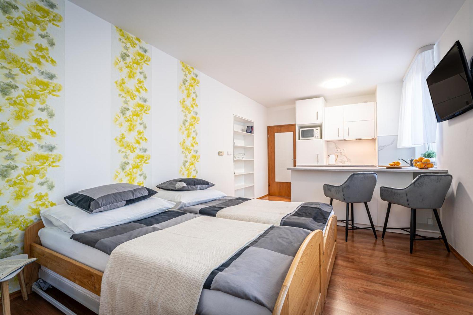 Apartment Komín Esterno foto